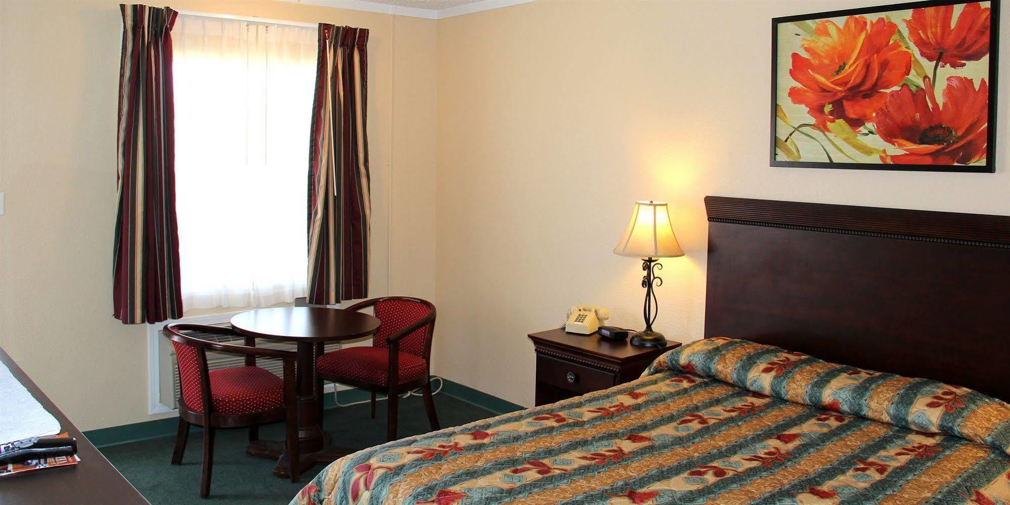 Baymont By Wyndham Deming Otel Dış mekan fotoğraf